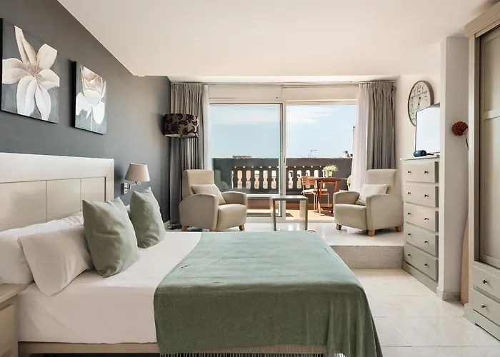 Hotel cerca del colegio: Andreas Apartments