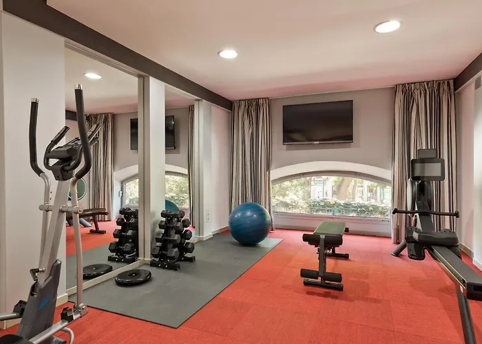 Hotel cerca del colegio: Andreas Apartments